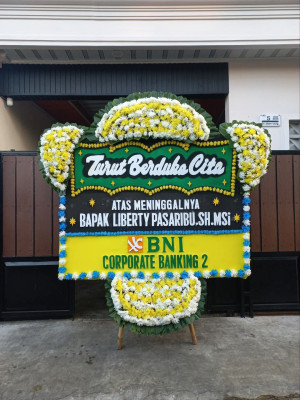 Papan Bunga Duka di Cihanyawar